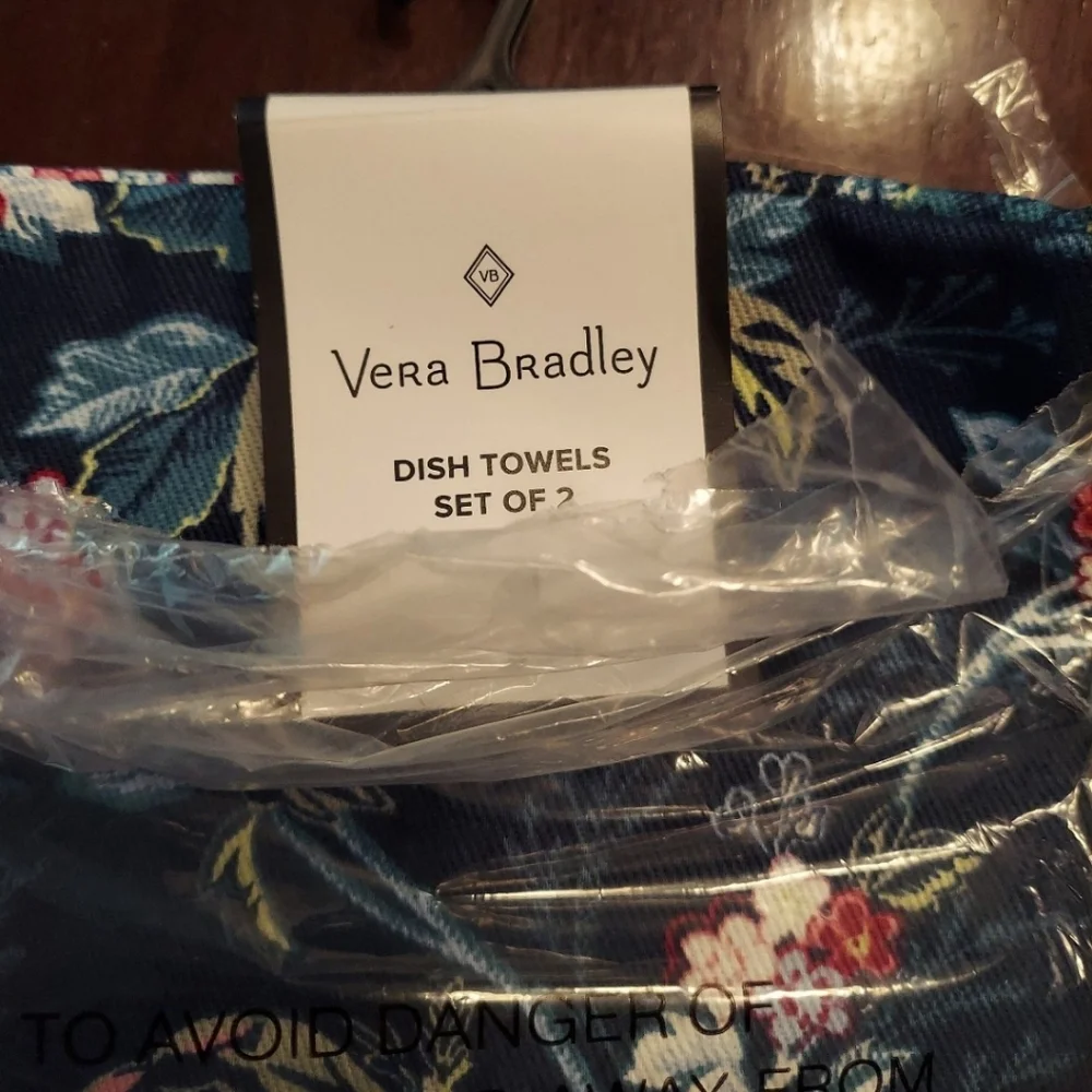 VERA BRADLEY ROSE TOILE DISH TOWEL SET (2) BNWT RETIRED 2022 1 SET LEFT